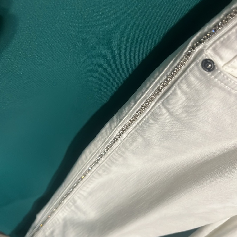 White denim jeans with one line of rhinestones down the side. - Picture 3 of 8